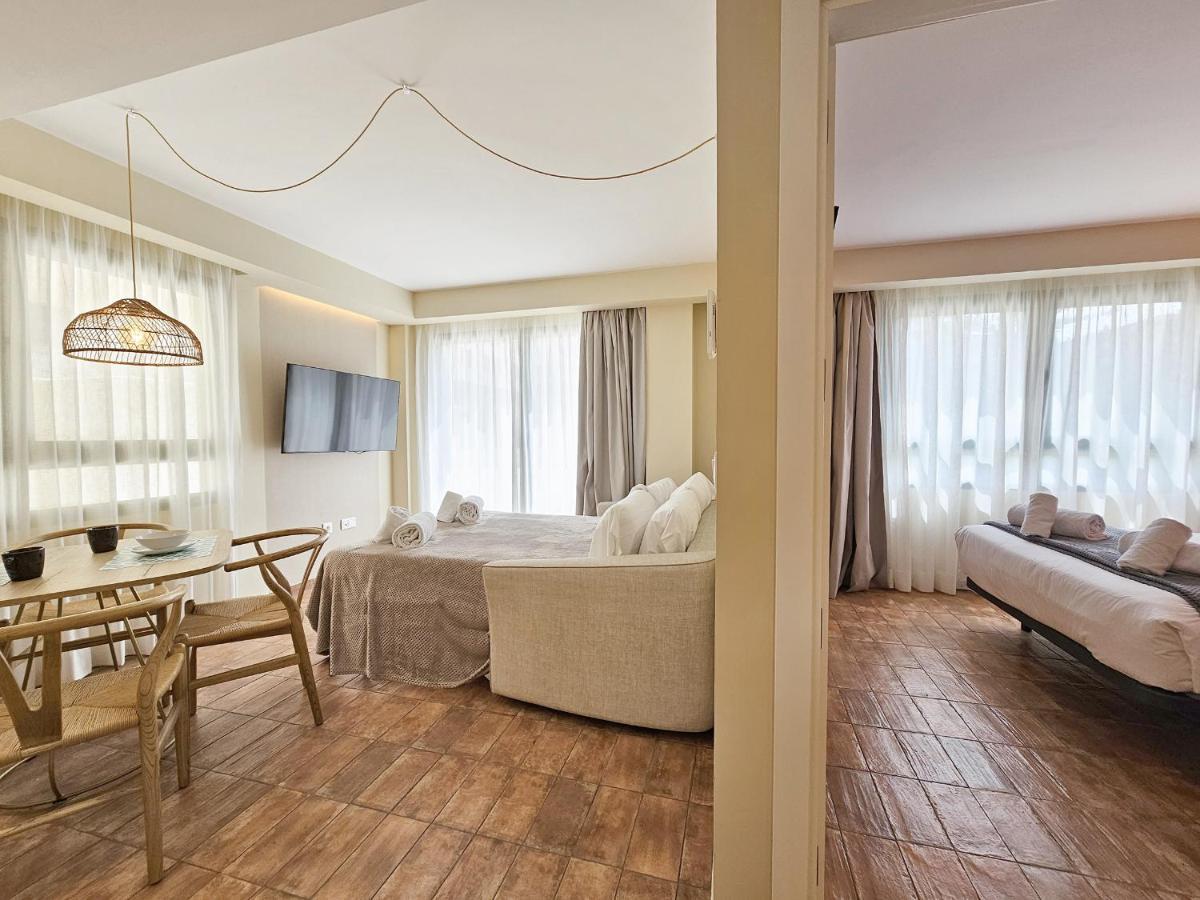 Apartamentos Las Ciencias R Valencia Kültér fotó
