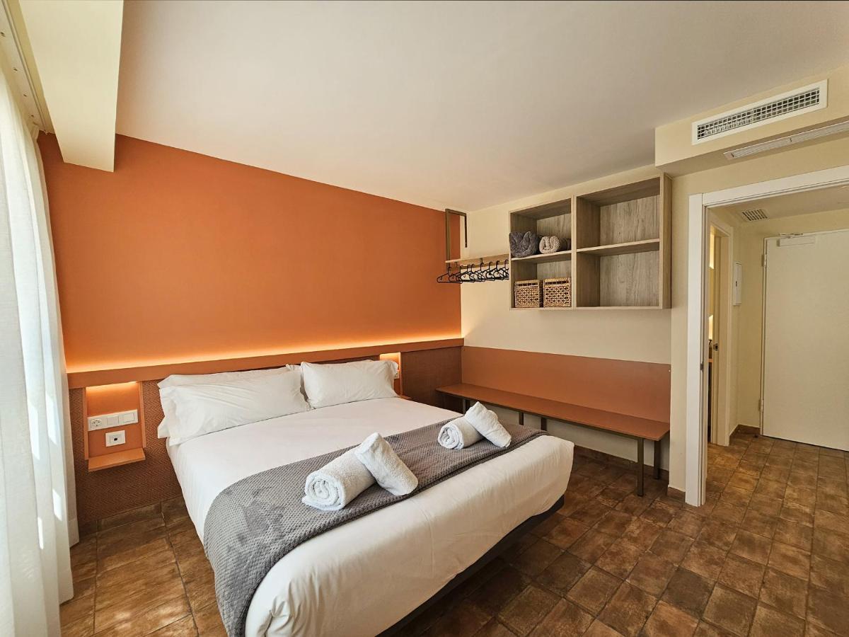 Apartamentos Las Ciencias R Valencia Kültér fotó