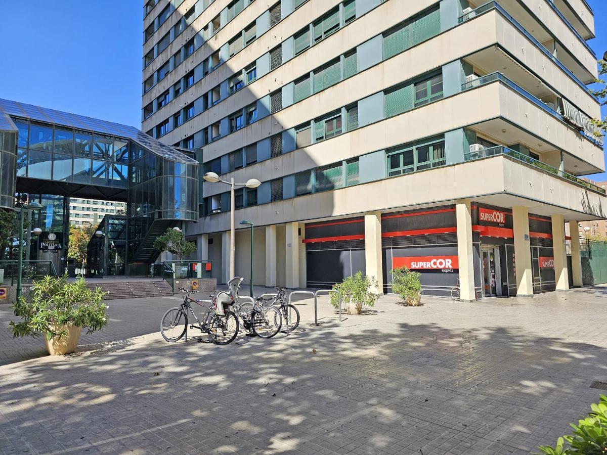 Apartamentos Las Ciencias R Valencia Kültér fotó